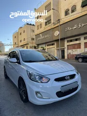  3 هونداي اكسنت 2018 متور 1400 بنزين لون ابيض فحص ممتاز