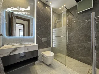  28 شقة طابق ثاني مميزة للبيع ب ام السماق بسعر مميز تشطيبات مميزة مساحة الشقة 230م (مشروع 121)