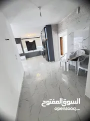  5 للبيع شقة في خروبه بالقرب من مسجد الفاتح وسط البلد