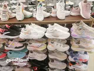  8 احذيه اروبي نخب اول للبيع الكميه كامله 600جوز مع 18شبك مع هكات 1200هك كامل المحل 2000