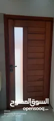  2 أبواب خشبيه
