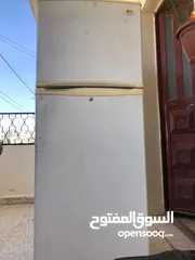  1 ثلاجه للبيع شغال ميه ميه