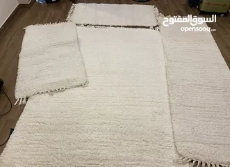  1 قطع سجاد ابيض