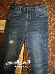  5 ملابس بناتي مستعمل بس نضيف بأسعار رمزيه ومراعاه عالكميه بلبسو عمر 8/9 سنين