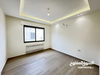  16 شقة بتشطيبات مميزه طابق ارضي مساحة 240م باجمل منطاق خلدا (مشروع 107)
