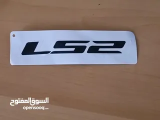  18 خوذت LS2   حجم XL  الون كاتم  جديده مع مستلزمات 3 اقنعه للوجه مع ستاند للكمره وجوال. وعلاقه للخوذه