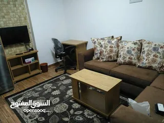  21 ستوديو للإيجار شارع الجامعه من المالك مباشرة