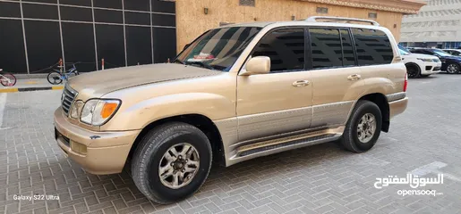  8 Lexus LX 570 2002