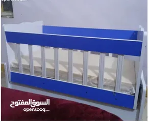  1 سرير اطفال مستعمل
