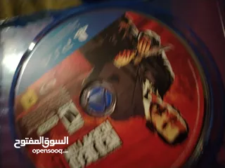  2 سيديات ps4 and ps5 للبيع سيدي red dead redemptiion 2 /blacl ops 6 world war war2