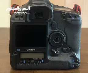  7 كانون كاميرا D1 mark iv كاملة الملحقات و عدستين   Sigma 60-600mm sport & EF 16-35mm IS II