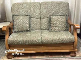  1 طقم كنب موريس بحالة جيدة الى جيدة جدا