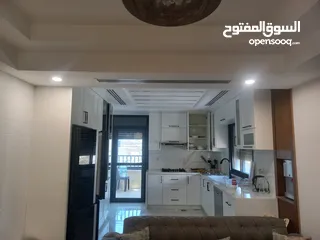  11 شقة مفروشة للايجار