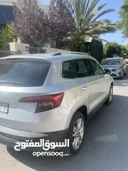  4 سكودا كاروك 2021 ماطور 1500 تيربو عداد قليل يد اولى من الوكالة بحالة ممتازة جدا نظيفة للبيع