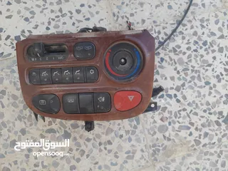  2 قطع سيارات للبيع روديتر مع مروحتين شغالات  وسلف لسياره افانتي ولوحة تحكم حامي بارد لباص وطفاية حرىق