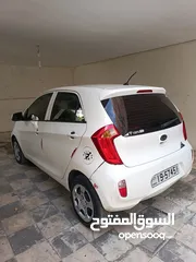 6 كيا بيكانتو موديل 2015 جير عادي للبيع بسعر مغري