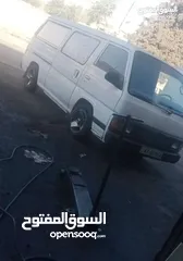  5 نيسان اورفان للبيع بحاله جيدة موديل1995بسعر طري ولشرا مارح اقصر معو