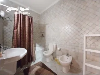  5 شقة للبيع في منطقة الدوار الرابع  ( Property ID : 36780 )