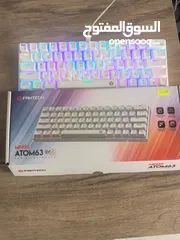  3 fantech atom 63 very clean and only been used for 2 weeks mechanical keyboard with blue switches