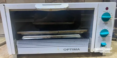 3 Small electric oven
