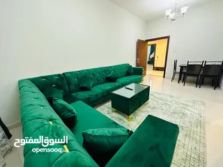  1 من أجمل الشقق شقة مفروشة غرفتين وصالة في كورنيش عجمان أول صف للإيجار الشهري