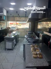  3 مطعم مميز بكامل معداته للبيع لعدم التفرغ