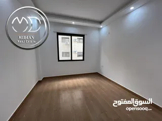  6 شقة دوبلكس طابق اخير مع روف للبيع عرقوب خلدا مساحة 200م مع تراسات اطلالة رائعة بسعر مميز جداً