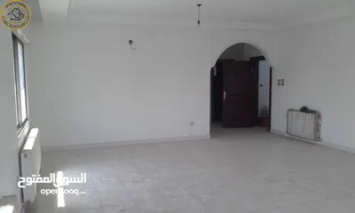  7 شقة مميزة للبيع في تلاع العلي  - قرب البنفسج طابق ثالث 215م تشطيب سوبر ديلوكس