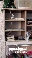  3 مكتب مع كرسي للدراسة أو لشغل بحالة الجديد وبسعر مغري جدا ا