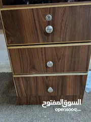  2 طاولة مكتب للبيع