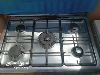  1 فرن شغال للبيه