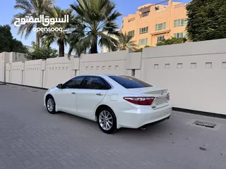 3 Toyota Camry GLX 2017