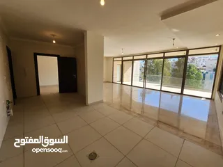  12 شقة فارغة للبيع في منطقة الدوار الرابع ( عدد 4 ) ref : 14340