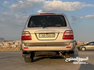  4 تويوتا لاند كروزر VX موديل 2005  Toyota Land Cruiser VX 2005