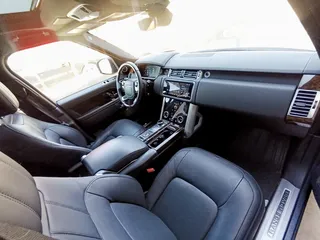  23 LAND ROVER RANGE ROVER VOUGE