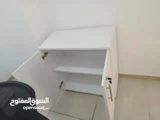  7 كاونتر استقبال بحالة ممتازة للبيع