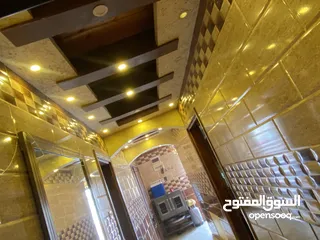  7 شقة روف للبيع