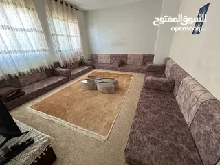  1 فرشات ضغط عالي مرتفع 20 سنتم للبيع بسعر مغري في حال الوكالة ، استخدام عريس اشهر قليلة