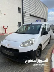  1 سيارة بيجو بارتنر موديل 2015 للبيع