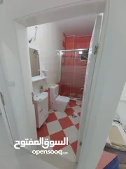  4 شقه سوبر ديلوكس - تأجير سنوي  - سكن عائلي - من المالك مباشره- 4 غرف نوم و3 حمامات و 2 برنديتين