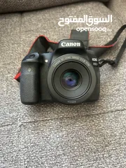  8 كاميرا Canon 80D شبه جديدة للبيع مع عدستين احترافيتين (75-300mm + 50mm) واكسسوارات كاملة