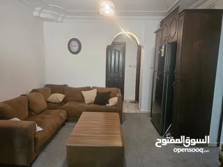  5 شقه للبيع طابق ارضي بسعر مغري