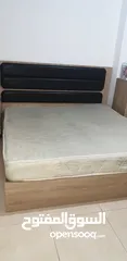  1 تخت مجوز مع فرشه للبيع