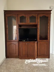 1 بوفيه سفره متوفر لون عسلي و لون جوزي (مندون التلفاز)