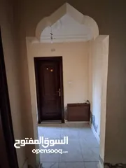  3 ستديو للبيع او البدل على سيارة للبيع بقيمته بسعر الحرق