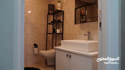  13 شقة فاخرة جداً مطلة على البحر والبحيرة في اسطنبول