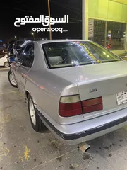  4 BMW موديل 1990