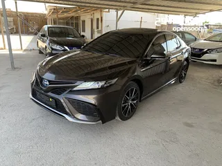  1 تويوتا كامري 2024 XSE فل الفل كلين تايتل يأباني اصلي وارد كوري بطاريه ليثيوم عداد الف كيلو زيرو يعني