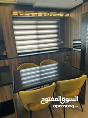  19 فيلا فخمة بناء جديد في الحمر  دابوق متلاسقة مفروشة اثاث جديد وجميل جدا للبيع من المالك