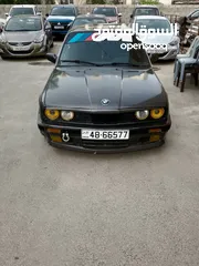  1 BMW 318i بوز نمر موديل 1989 للبيع بدفعه أولى 950 والباقي اقساط شهريه من المالك مباشره كمبيلات وتناز